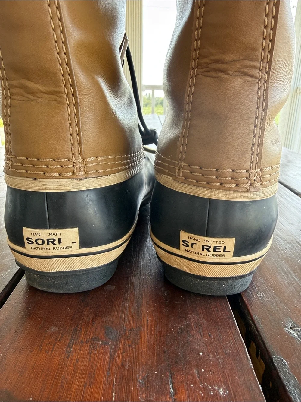 SOREL Caribou Waterproof Winter Snow Boots Tan Black Leather.